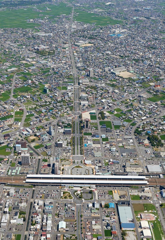 岐阜羽島駅から市北部へ続く道路