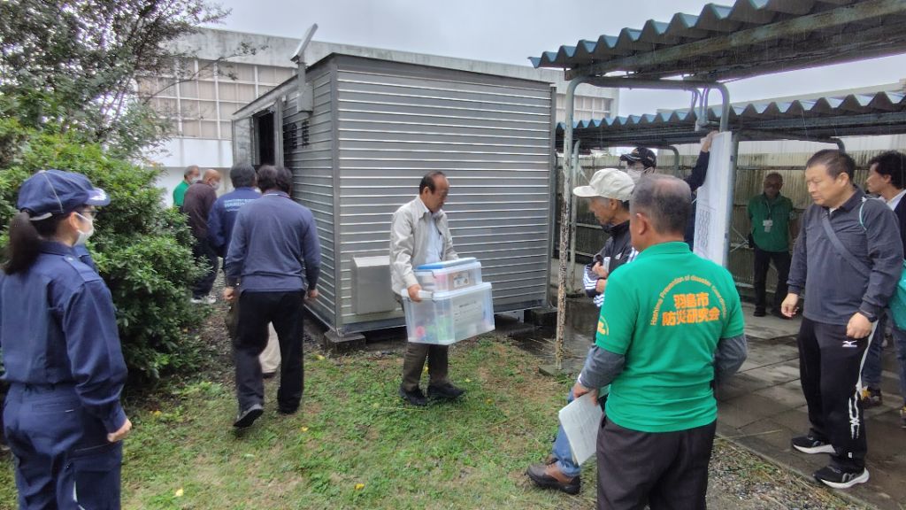 備蓄倉庫からの搬出