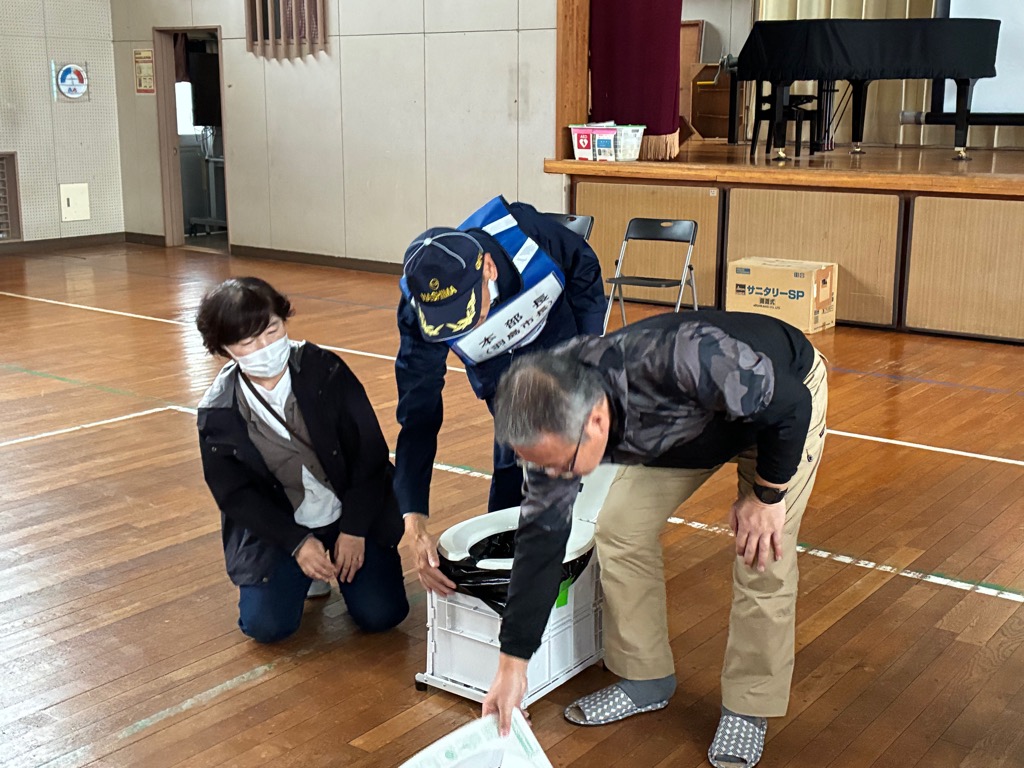 トイレの設営